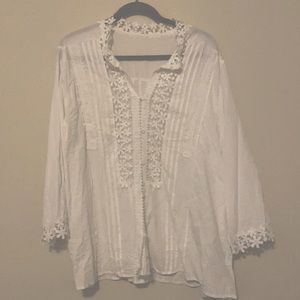 Floral detail button up top